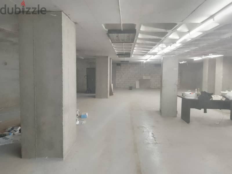 Warehouse for rent in Sin El Fil مستودع للايجار في سن الفيل 0