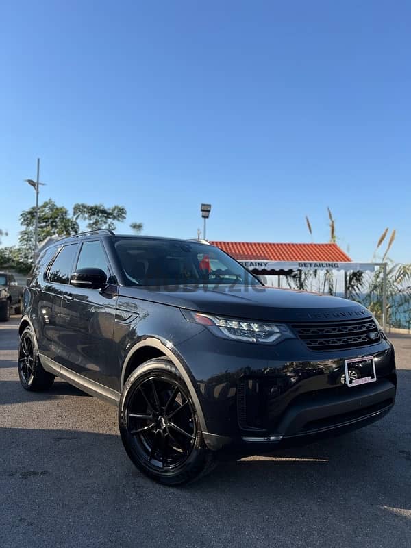 Land Rover Discovery 2017 0