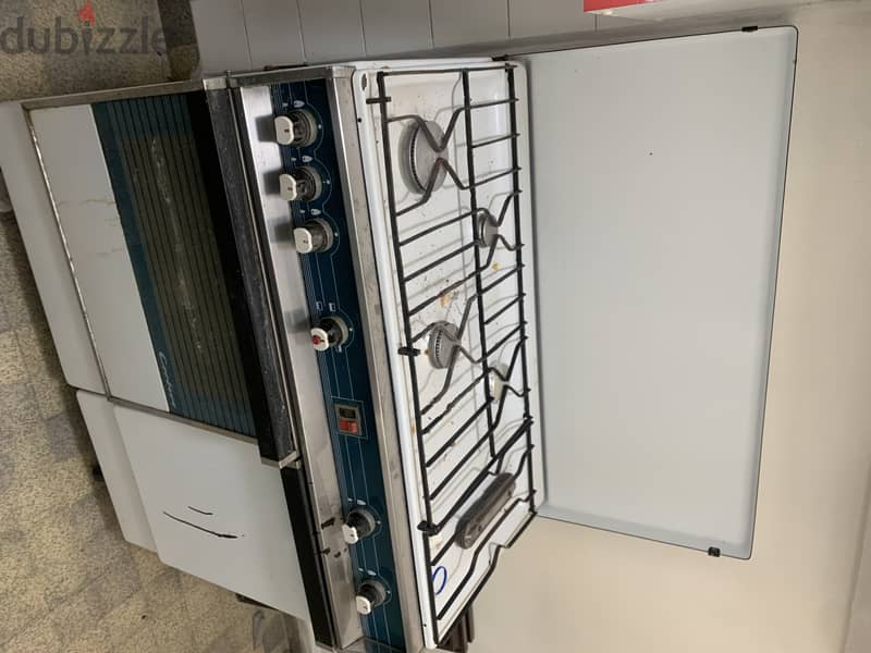 Gas cooker and oven 1