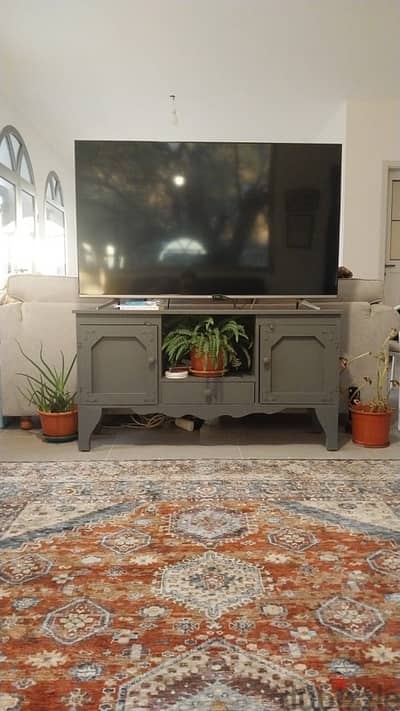 tv cabinet