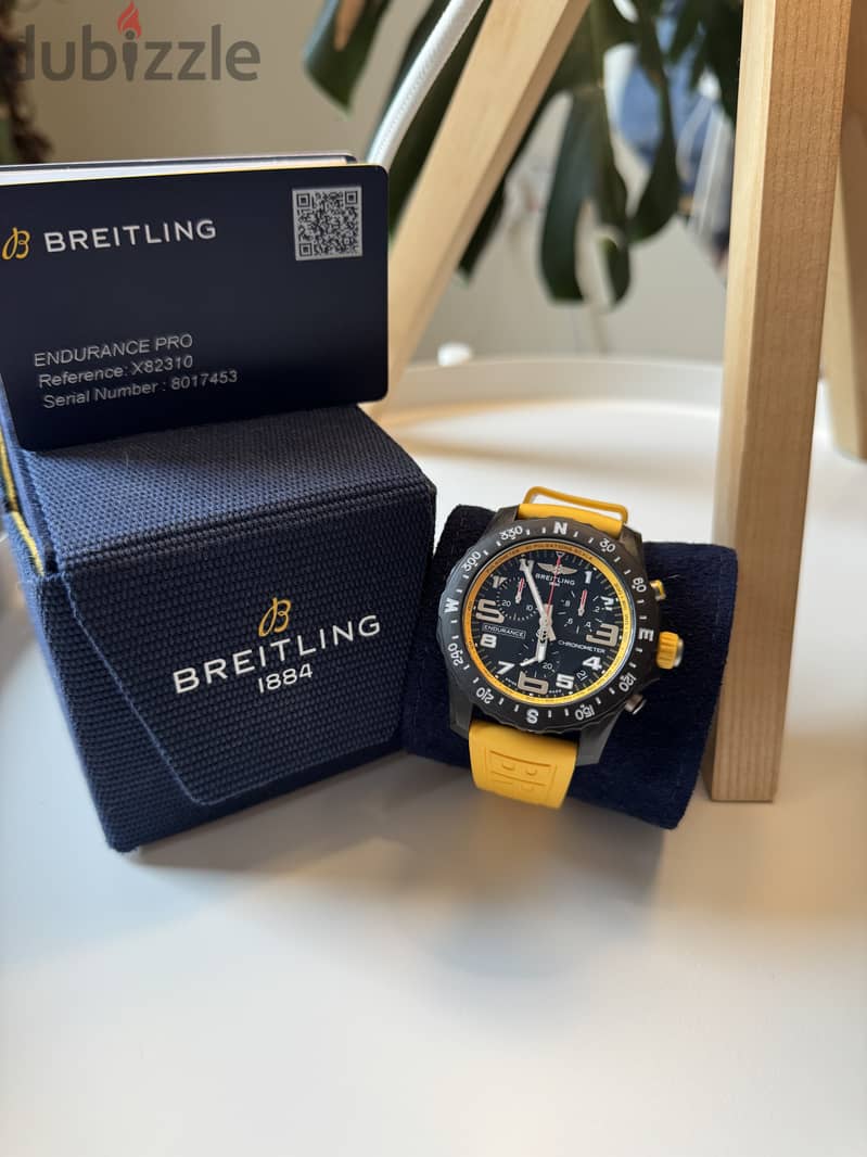 Breitling Endurance Pro 44 | Yellow with extra strap 0