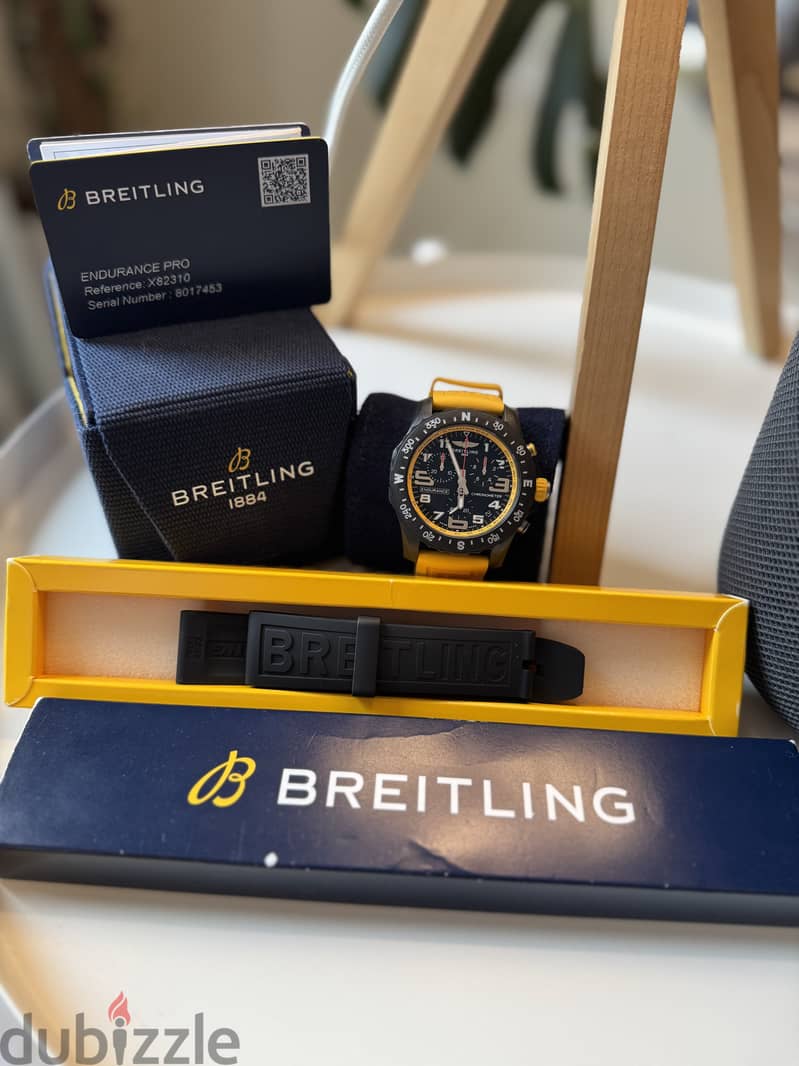 Breitling Endurance Pro 44 | Yellow with extra strap 1