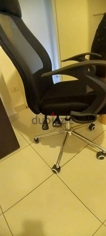 office chairs high quality like new 4