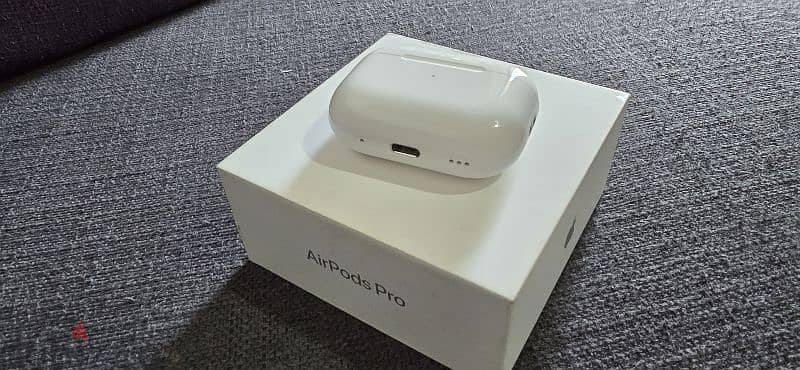 Airpods pro gen 2 (type-C) like new 1