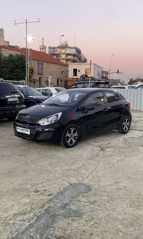 Kia Rio 2012 Hatchback Vitesse 0