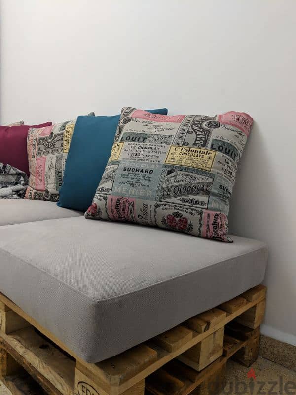 Pallet couch/sofa 4