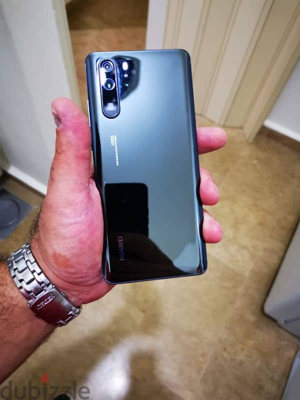 Huawei P 30 Pro ( 8Gb Ram and 256gb Memory) 2