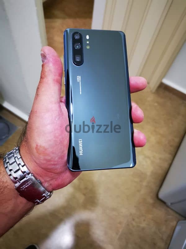 Huawei P 30 Pro ( 8Gb Ram and 256gb Memory) 3