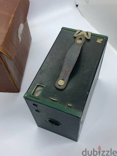 Antique Vintage Camera Brownie Beau 2A