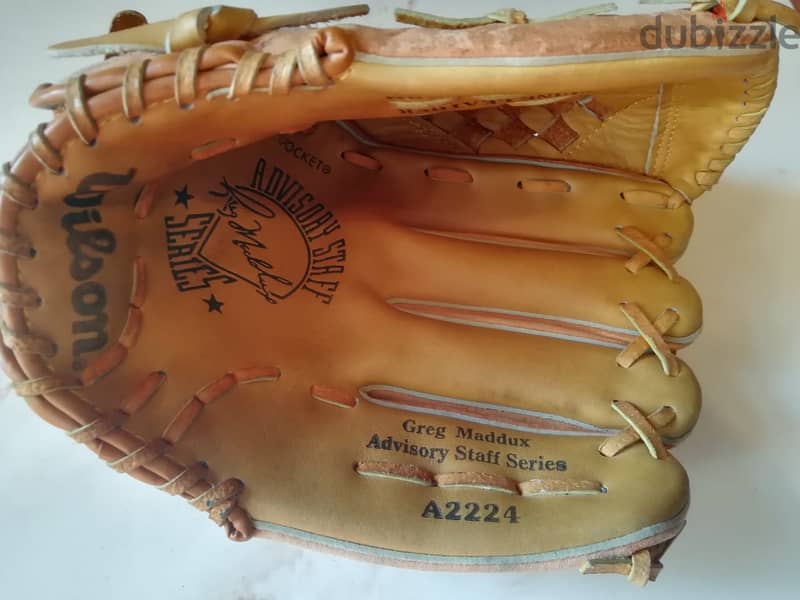 Wilson Baseball large leather glove plus ball 2