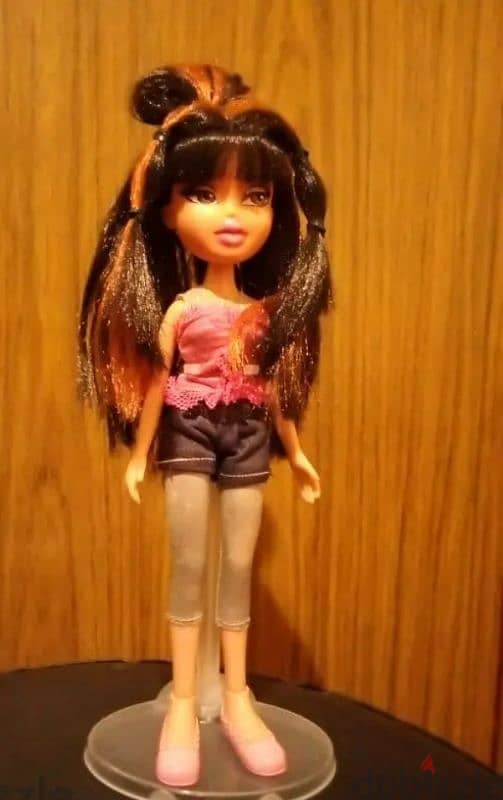 BRATZ JADE ALL GLAMMED DESIGNER STREAKS MGA wearing Great doll+Shoes. 0