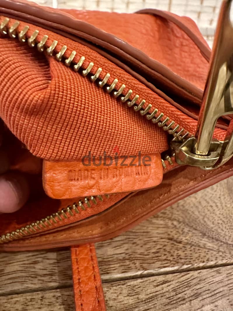 Burberry shoulder bag orange leather 3