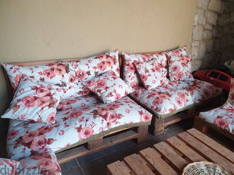 4 sofas and table for sale 1