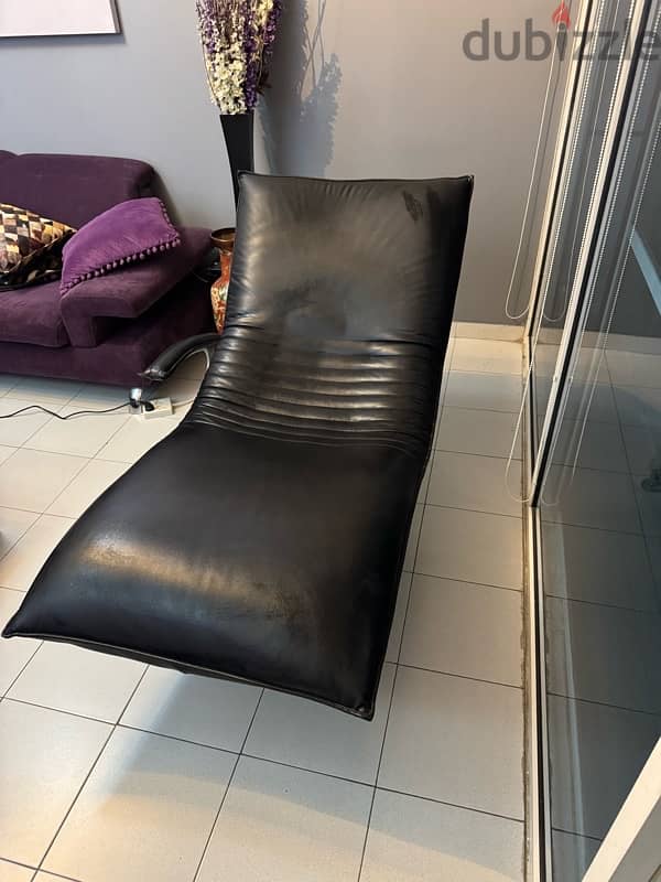 luxury leather chaise lounge 0