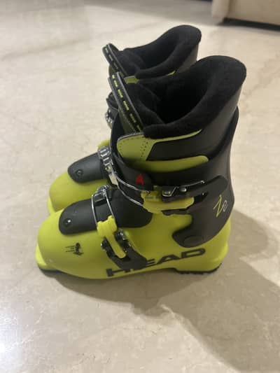 Head Ski boots for 5 years old