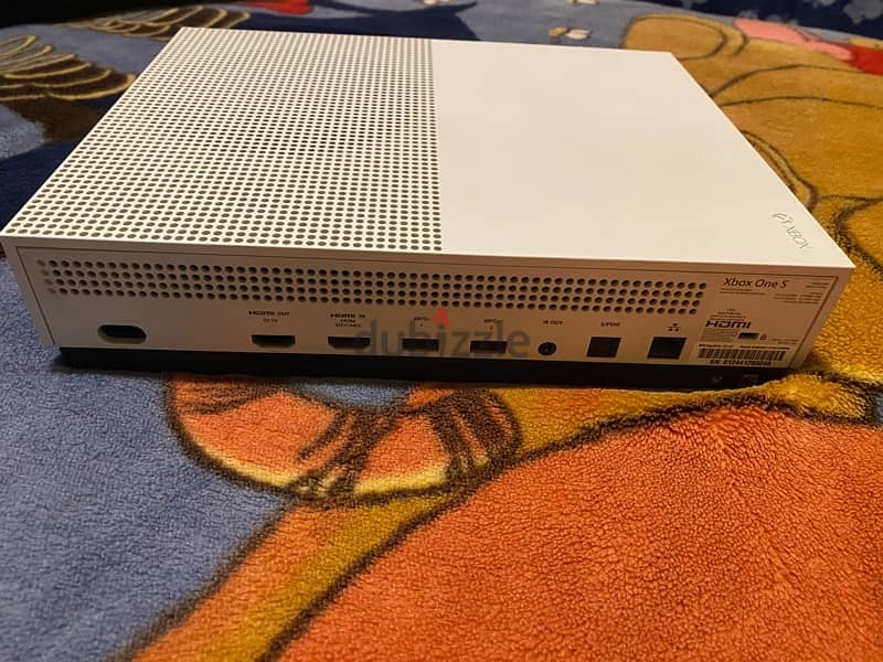 xbox one s 1tb 4