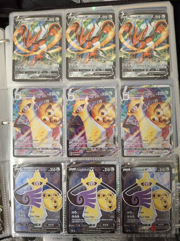 300+ Cards with rare Charizards worth 100$+ 4