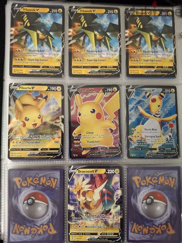 300+ Cards with rare Charizards worth 100$+ 6