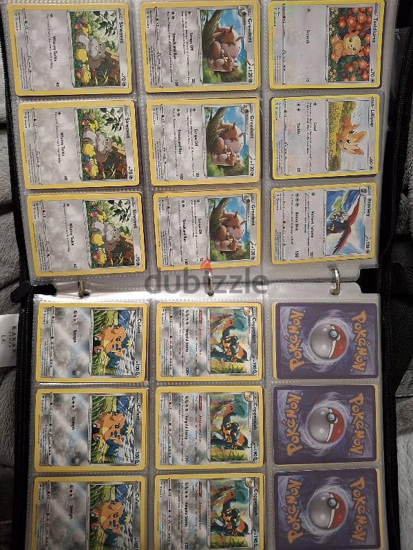 300+ Cards with rare Charizards worth 100$+ 10