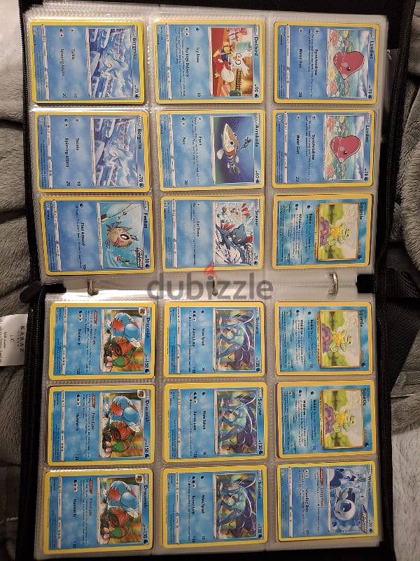 300+ Cards with rare Charizards worth 100$+ 12