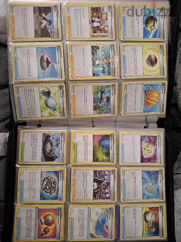 300+ Cards with rare Charizards worth 100$+ 16