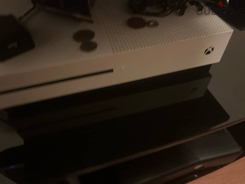 Xbox one white 0