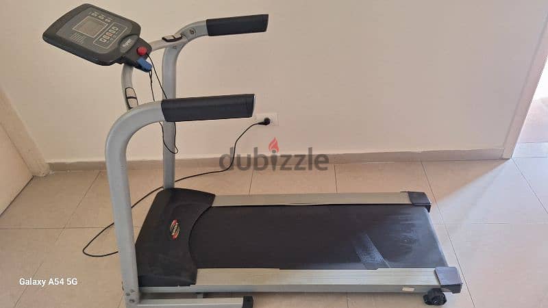 New Treadmill b 70 $ 2