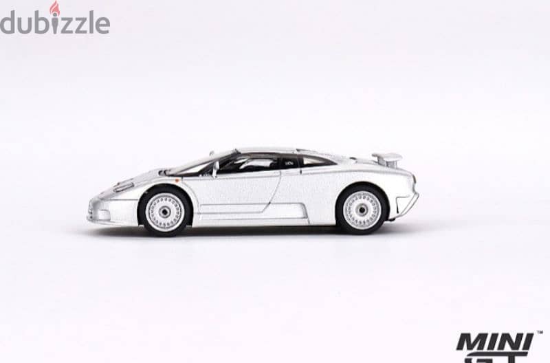 Bugatti EB110  diecast car model 1;64. 1