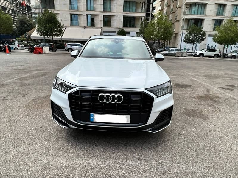 Audi Q7 2021 0