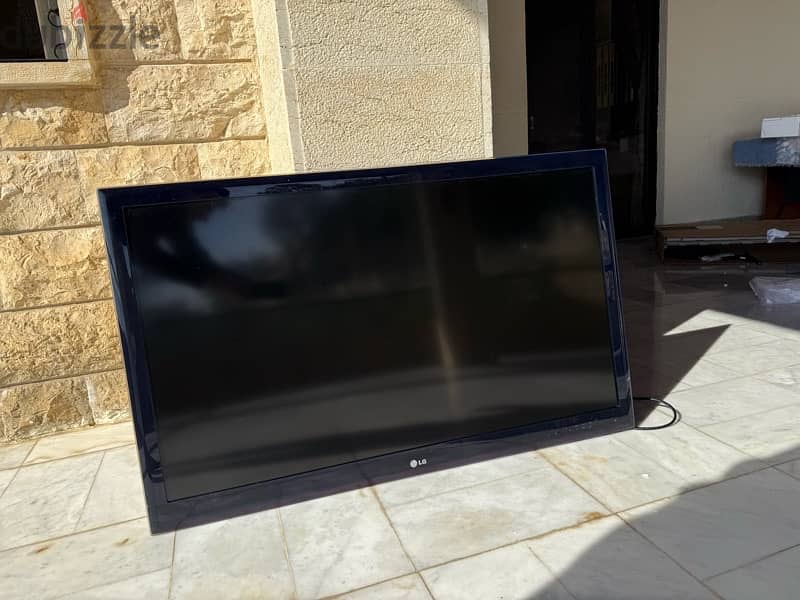 TV LG 47LE5300 - TA 1