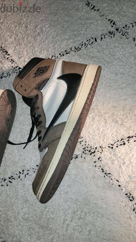 travis scott high mocha Jordan's 0