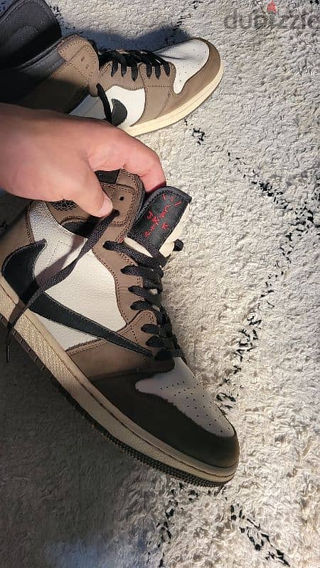 travis scott high mocha Jordan's 1