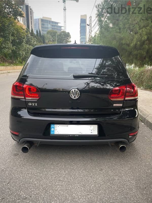 Volkswagen GTI 2011 0