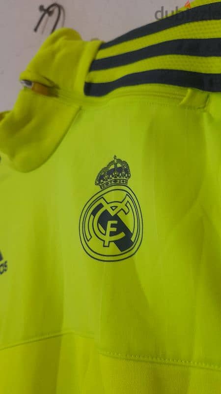 Authentic Real Madrid 2016 1