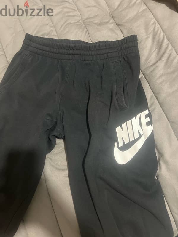 nike pants 1