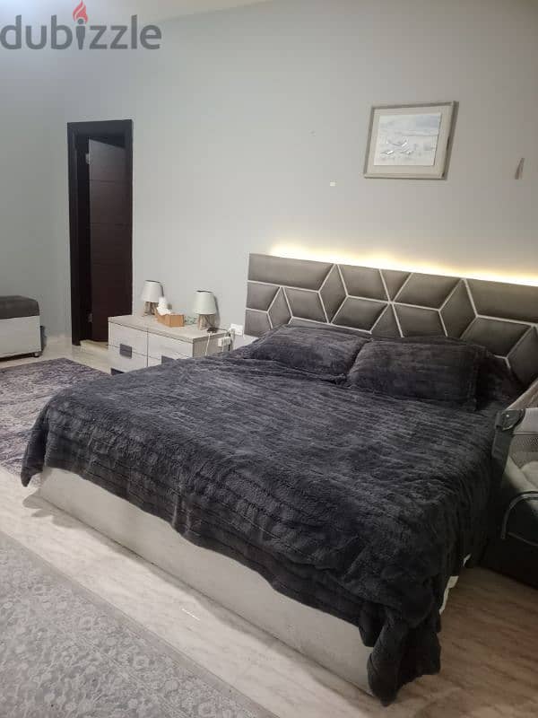 full bedroom for sale with carpet, mattress and cartian 8