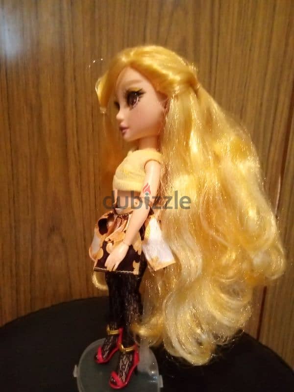 RAINBOW HIGH SHERYL MEYER OMG As new Big doll articulated body+Shoes. 2