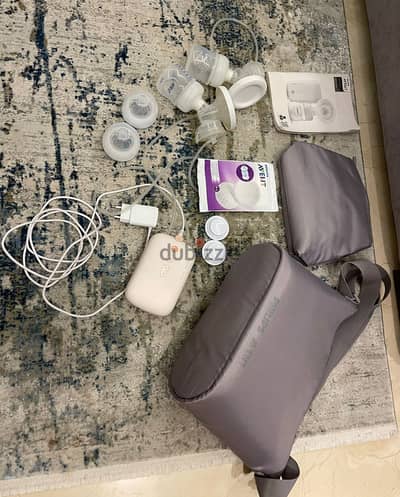 Philips avent double electric breast pump   Used - like new  300$