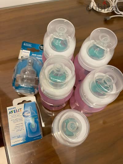 Philips avent anti colic bottles with accessories  - NEW - 70$