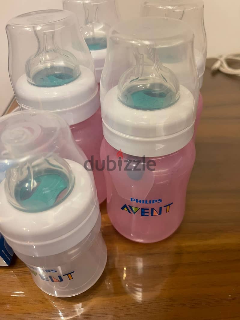 Philips avent anti colic bottles with accessories  - NEW - 70$ 3