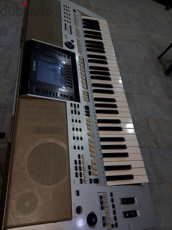 Yamaha psr 700 2