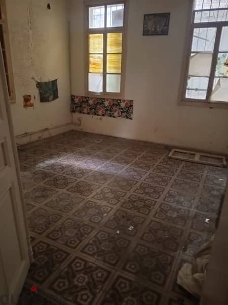 140m 3Bedroom GF Traditional High Ceiling Achrafie Geitawi Rmeil Berut 0