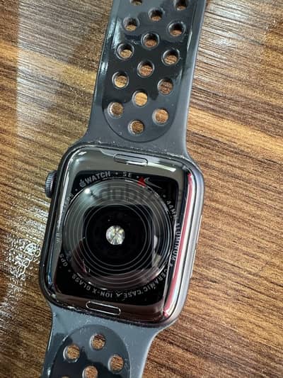 apple watch se 44mm