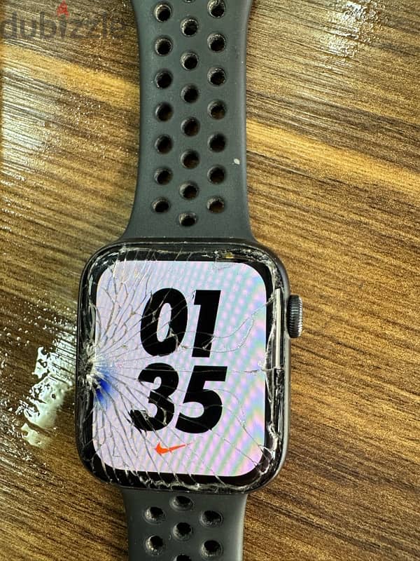 apple watch se 44mm 1