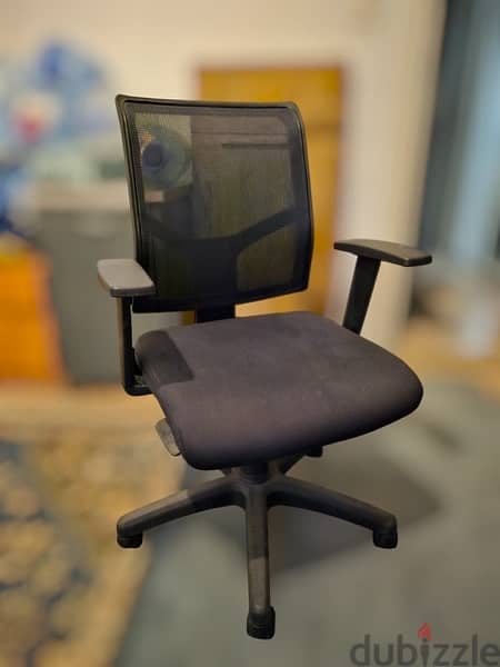 desk chair 1