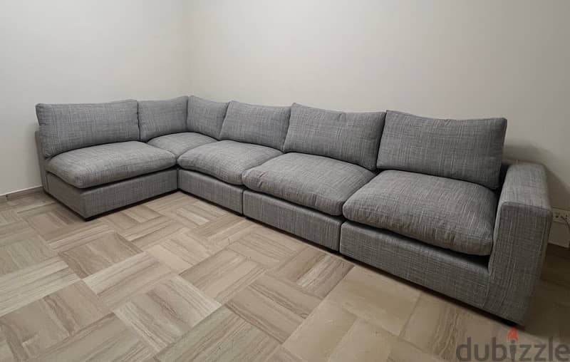 L-Shaped Sectional Sofa 0