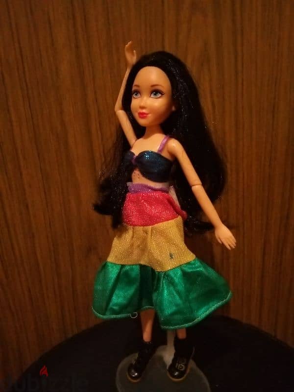 TEEN BEACH -LELA SINGER working machine as new Disney doll=18$ 6