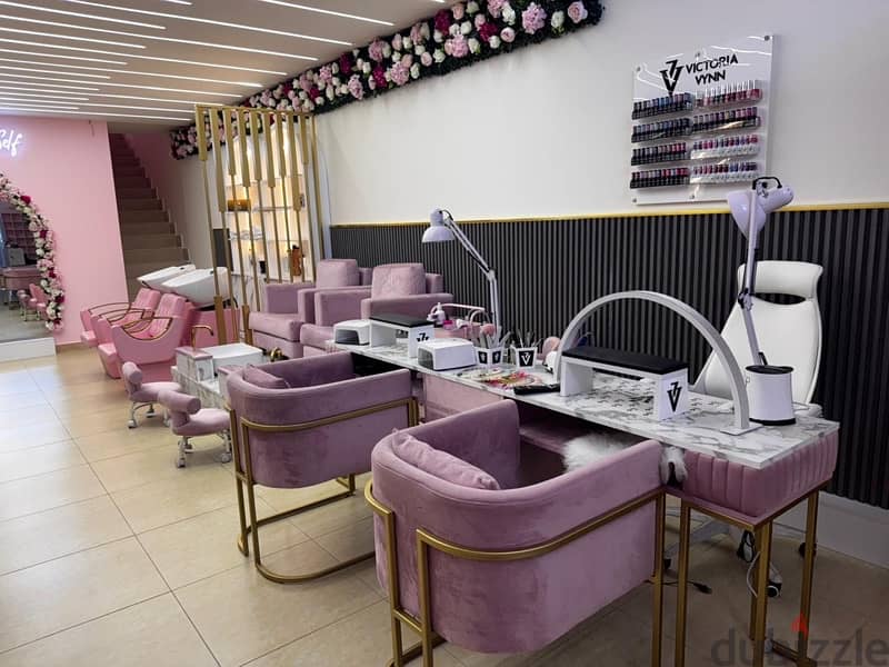 Salon & Spa 4