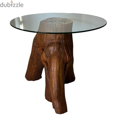 Tree Trunk Glass Table | طاولة زجاجية بجذع الشجرة