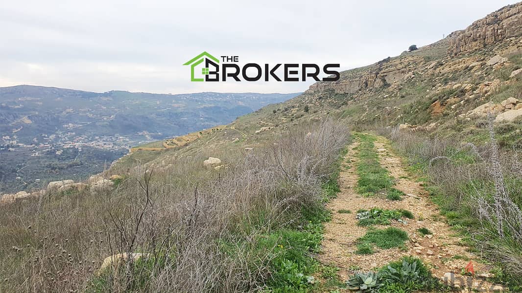 Land for Sale in Kfarnis  أرض للبيع في كفرنيس 2